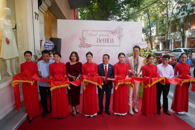 TCT May 10 ra mắt thương hiệu thời trang nữ cao cấp DeTheia 