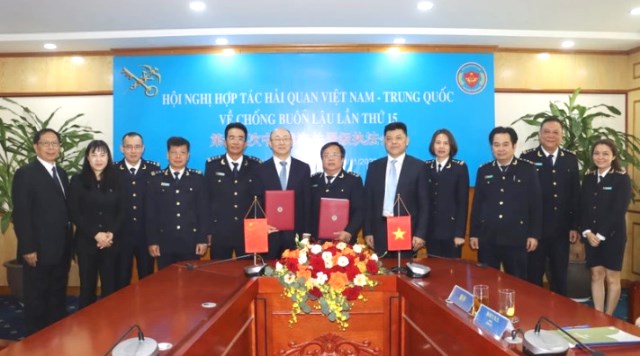 Hải quan Việt Nam và Trung Quốc tăng cường hợp tác chống buôn lậu