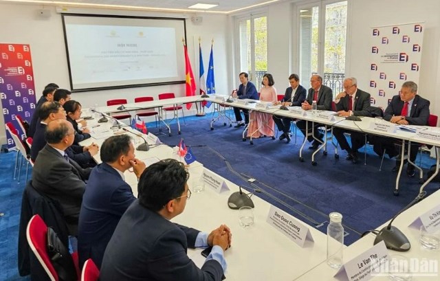 Tỉnh Nam Định cam kết tạo điều kiện thuận lợi cho các nhà đầu tư Pháp