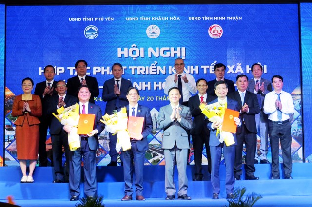 Ba tỉnh Khánh Hòa, Phú Yên và Ninh Thuận ký kết hợp tác phát triển