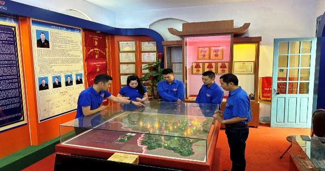 Tuổi trẻ Điện lực thành phố Lạng Sơn nguyện nỗ lực hết mình để phát huy truyền thống vẻ vang của ngành Điện “Xứ Lạng”