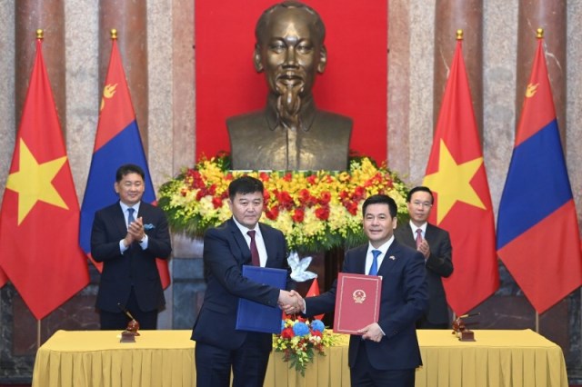 Việt Nam – Mông Cổ ký Bản ghi nhớ về thương mại gạo bền vững