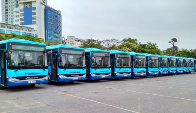 Hà Nội: Khai trương 3 tuyến buýt mới kết nối với ngoại thành