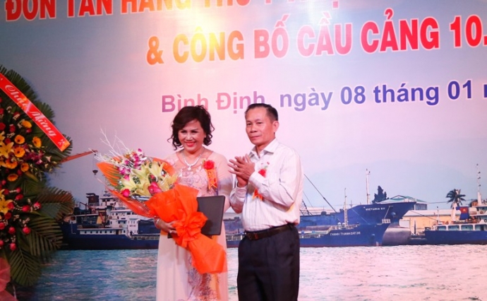 Cảng Thị Nại – Quy Nhơn, Bình Định đón tấn hàng 1 triệu thông qua và công bố mở cầu cảng 10.000 DWT