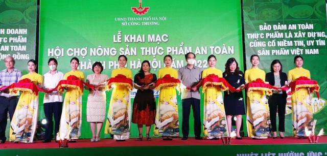 “Hội chợ nông sản thực phẩm an toàn thành phố Hà Nội năm 2022”