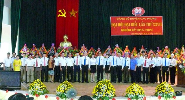 Đảng bộ huyện Cao Phong: Định hướng đưa tiến bộ KHKT vào sản xuất, chuyển dịch cơ cấu kinh tế, hướng tới phát triển bền vững
