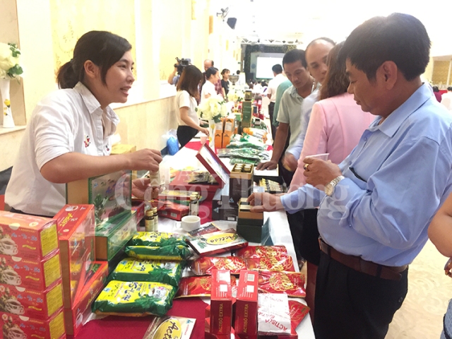 Hà Nội kết nối tiêu thụ nông sản thực phẩm an toàn với Lâm Đồng