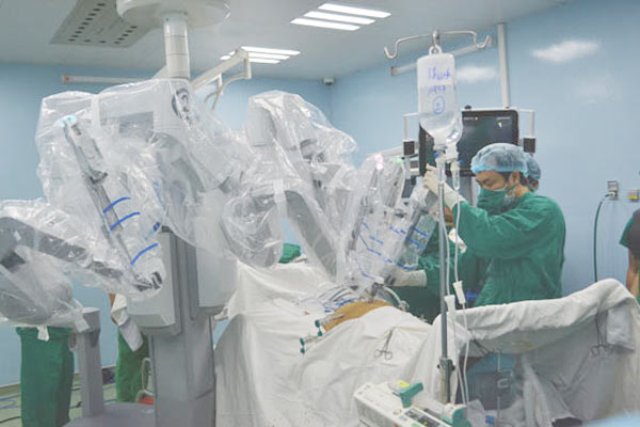 Việt Nam có khu phẫu thuật bằng robot đầu tiên