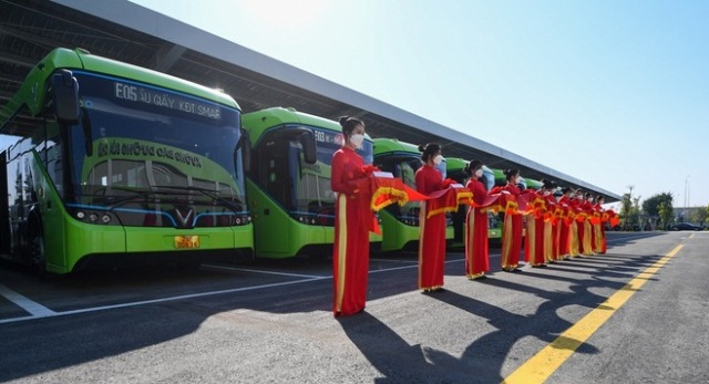 Xe buýt điện VinBus góp phần bảo vệ môi trường,  phát triển xu thế tiêu dùng bền vững