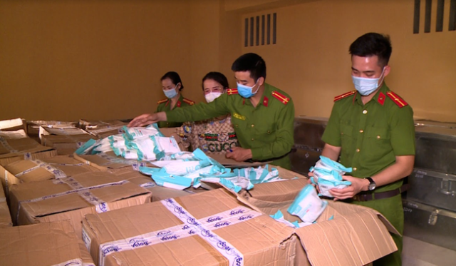Hà Nội: Thu giữ gần 10.000 chiếc khẩu trang N95 nhập lậu từ Trung Quốc