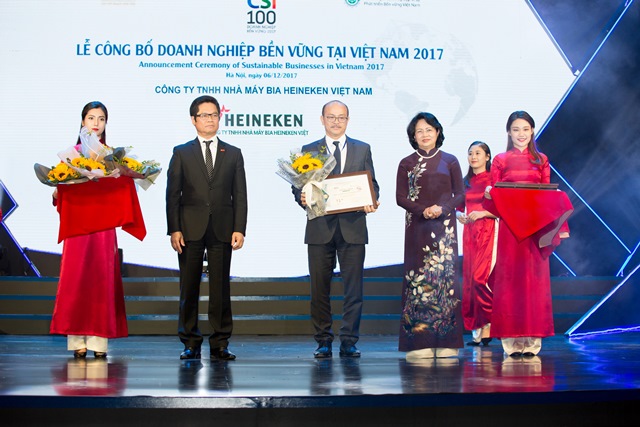 HEINEKEN Việt Nam được vinh danh là doanh nghiệp sản xuất bền vững số 1 Việt Nam