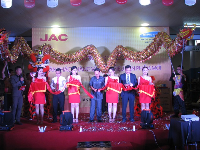 Công ty TNHH Thương mại – Dịch vụ An Phú Hiệp: Khai trương Show Room Ô-Tô JAC tại Bình Định