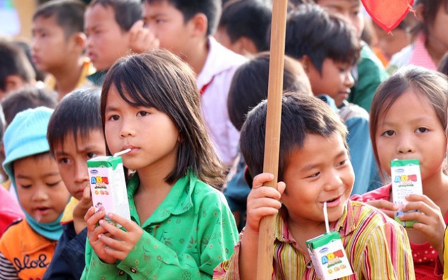 Vinamilk trúng thầu Chương trình Sữa học đường trên địa bàn Hà Nội