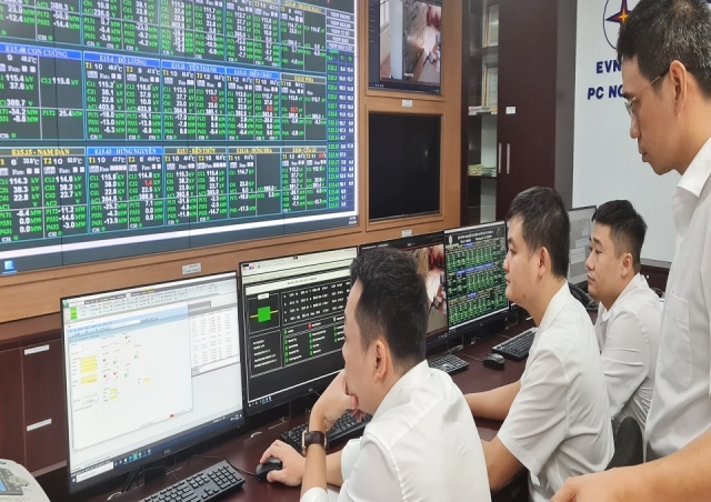 “Khép vòng, hòa lưới” – Giải pháp quan trọng trong vấn đề nâng cao độ tin cậy cung cấp điện tại PC Nghệ An