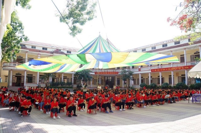 PC Thanh Hoá đẩy mạnh tuyên truyền bảo vệ hành lang an toàn lưới điện, phòng chống cháy nổ, phòng ngừa tai nạn điện trong dân tại trường học