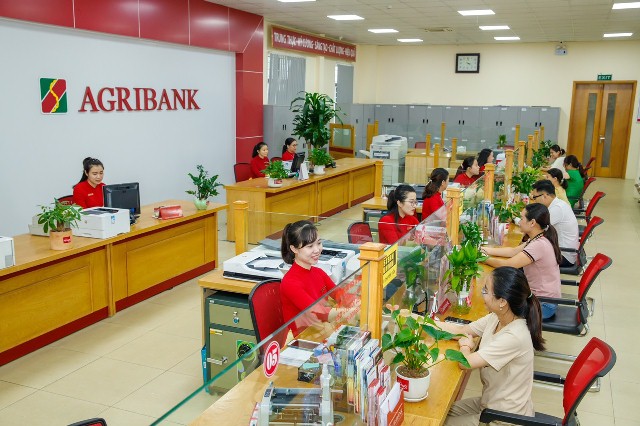 Agribank tích cực hỗ trợ khách hàng kinh doanh bất động sản vượt khó