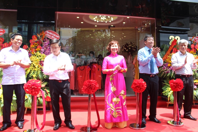 Tổng công ty Đức Giang: Khai trương Showroom 7 tại Hà Nội