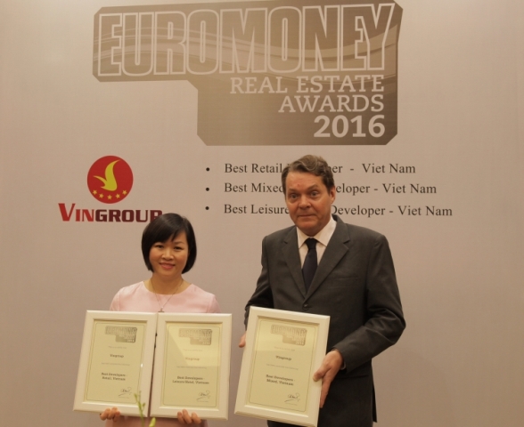 VINGROUP được tôn vinh 3 giải thưởng "tốt nhất Việt Nam" ở lĩnh vực bất động sản