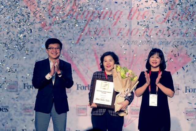 Bà Mai Kiều Liên, TGĐ Vinamilk được Forbes Việt Nam vinh danh với giải thưởng “Thành tựu trọn đời”