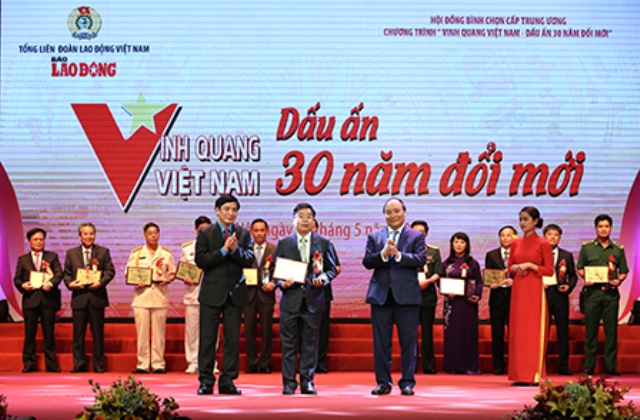 Vinatex được vinh danh trong chương “Vinh quang Việt Nam năm 2017”