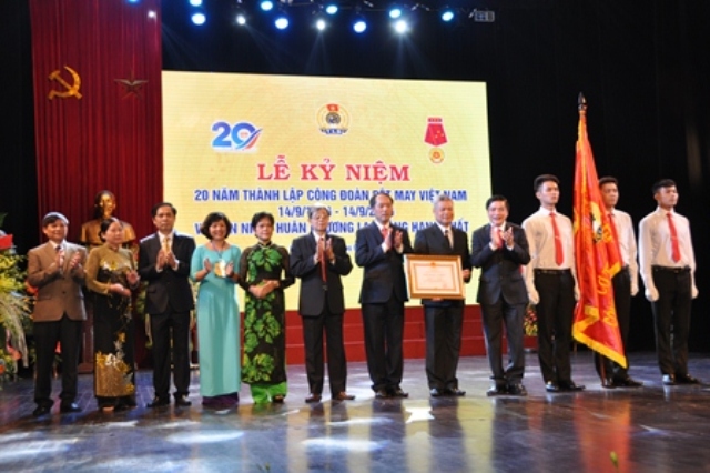 Công đoàn Dệt May Việt Nam kỷ niệm 20 thành lập và đón nhận Huân chương Lao động hạng Nhất