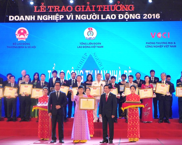 TCT May Nhà Bè vinh dự nhận giải thưởng "Doanh nghiệp vì Người lao động 2016"