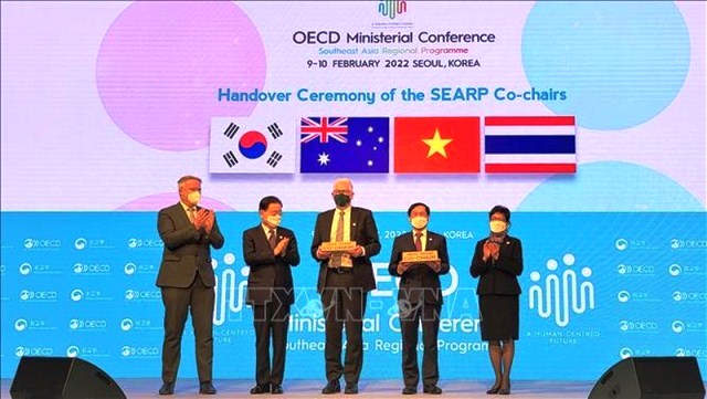 Việt Nam cùng OECD đóng góp cho khu vực