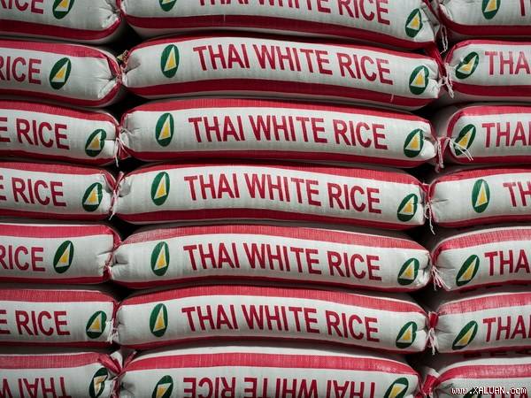 Thái Lan chật vật giải quyết 'núi' thóc gạo