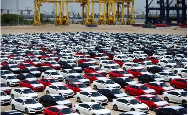 Năm 2022, Việt Nam chi gần 4 tỷ USD nhập khẩu ô tô