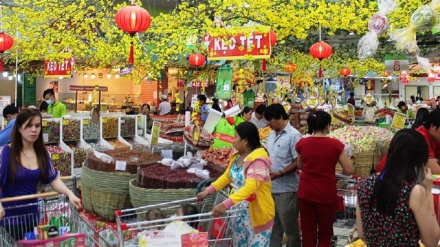 Hàng hóa dự trữ cho Tết Tân Sửu tại TP HCM tăng mạnh