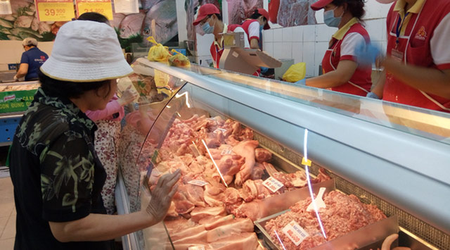 Giá thịt heo tăng mạnh so với tháng trước, vì sao?