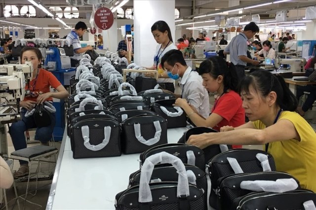 Xuất khẩu hơn 1 tỉ USD túi xách, vali, mũ vào thị trường Mỹ