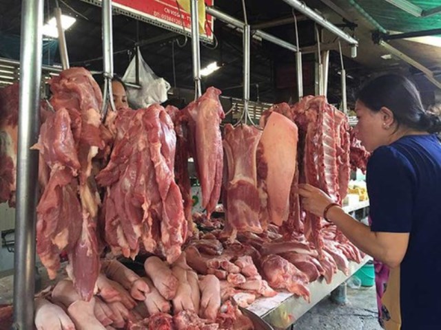 Tết này thiếu 200 nghìn tấn thịt lợn, 2 Bộ tính nhập khẩu thịt lợn để bù đắp?