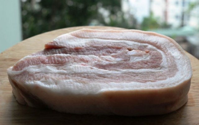 Thịt lợn 400.000 đồng/kg vẫn được săn đón