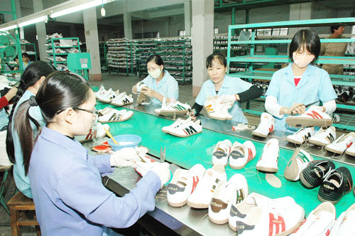 Cuộc vận động ‘Người Việt Nam ưu tiên dùng hàng Việt Nam’: Ngỏ cửa thị trường nội địa cho ngành da giày