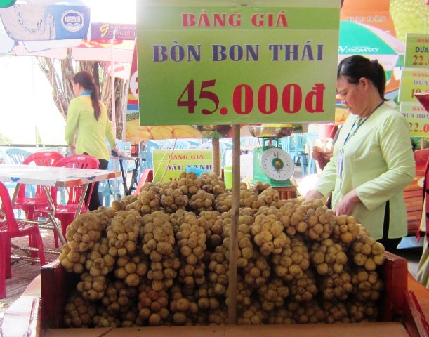 Trái cây nội vất vả cạnh tranh với hàng Thái Lan