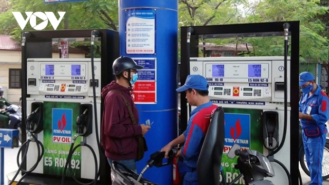 Giá xăng dầu trong nước chưa phản ánh đầy đủ các chi phí kinh doanh