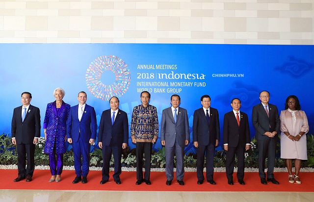 Vai kề vai giữa những người bạn ASEAN