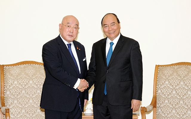 Thủ tướng Nguyễn Xuân Phúc tiếp Cố vấn đặc biệt Nội các của Thủ tướng Nhật Bản