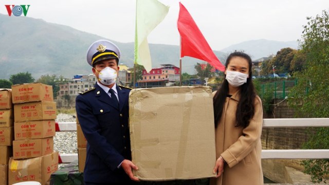 Việt Nam chung tay hỗ trợ Trung Quốc chống đại dịch do virus corona