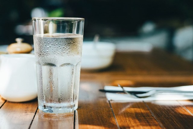 7 lợi ích không ngờ của việc uống đủ nước mỗi ngày