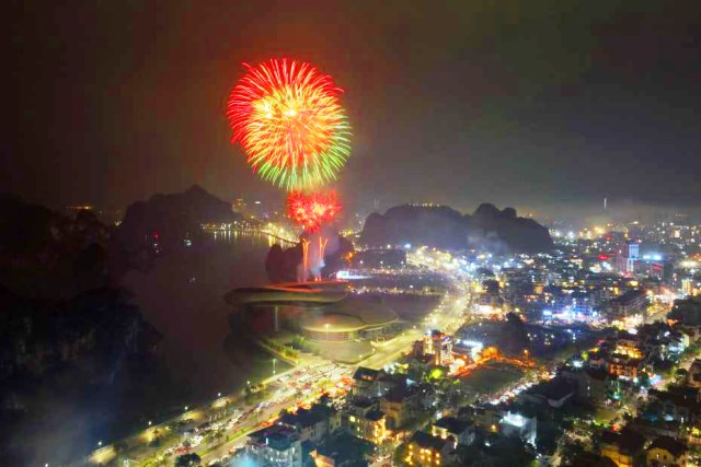 Quảng Ninh sẽ bắn pháo hoa tầm thấp dịp Carnaval Hạ Long