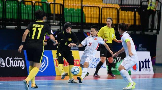VCK Futsal nữ châu Á 2018: Thắng liền 3 trận, Việt Nam vào tứ kết