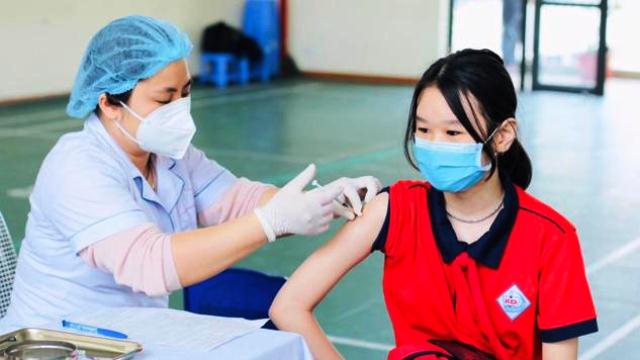 Cả nước đã tiêm 1.810.239 liều vaccine cho trẻ từ 5-11 tuổi