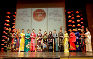 Dấu ấn sâu sắc của áo dài Việt tại Đức
